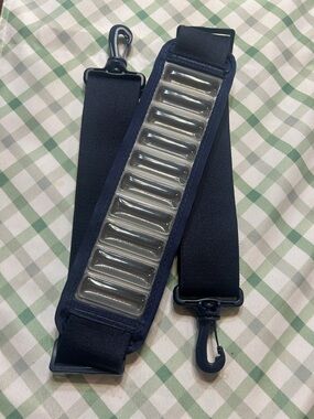 NIKE Navy Padded Shoulder Strap with Air Pocket Padding. REPLACEMENT STRAP ONLY